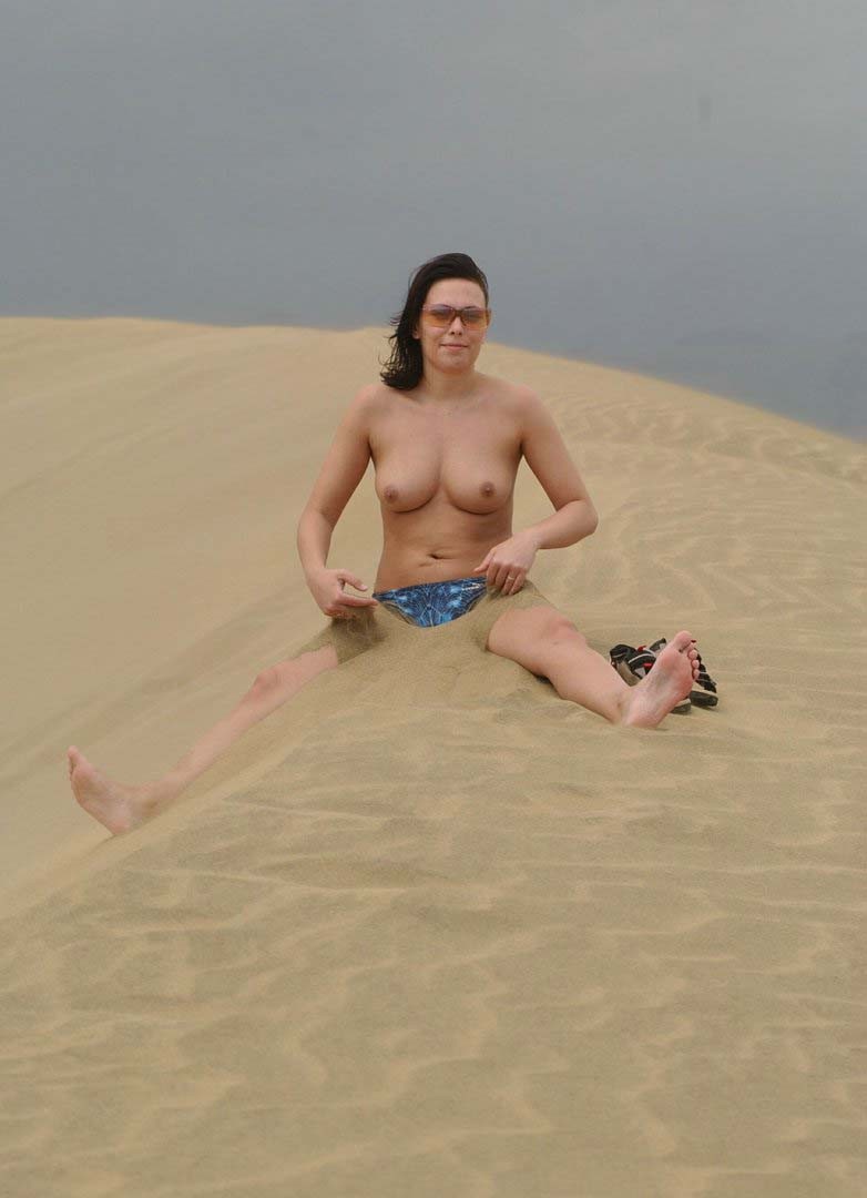 Busty Babe Nude Desert Pics  #78606542