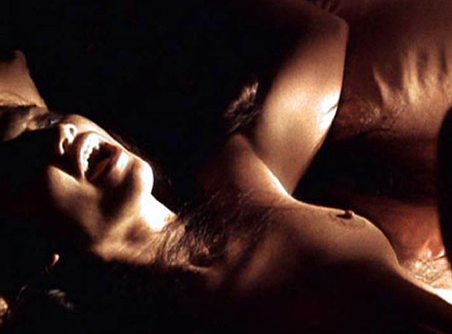 Jennifer Lopez : seins nus fantastiques et chauds
 #75425290