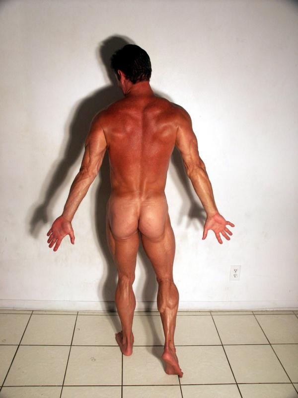 Sexy nackter älterer Bodybuilder
 #76997651