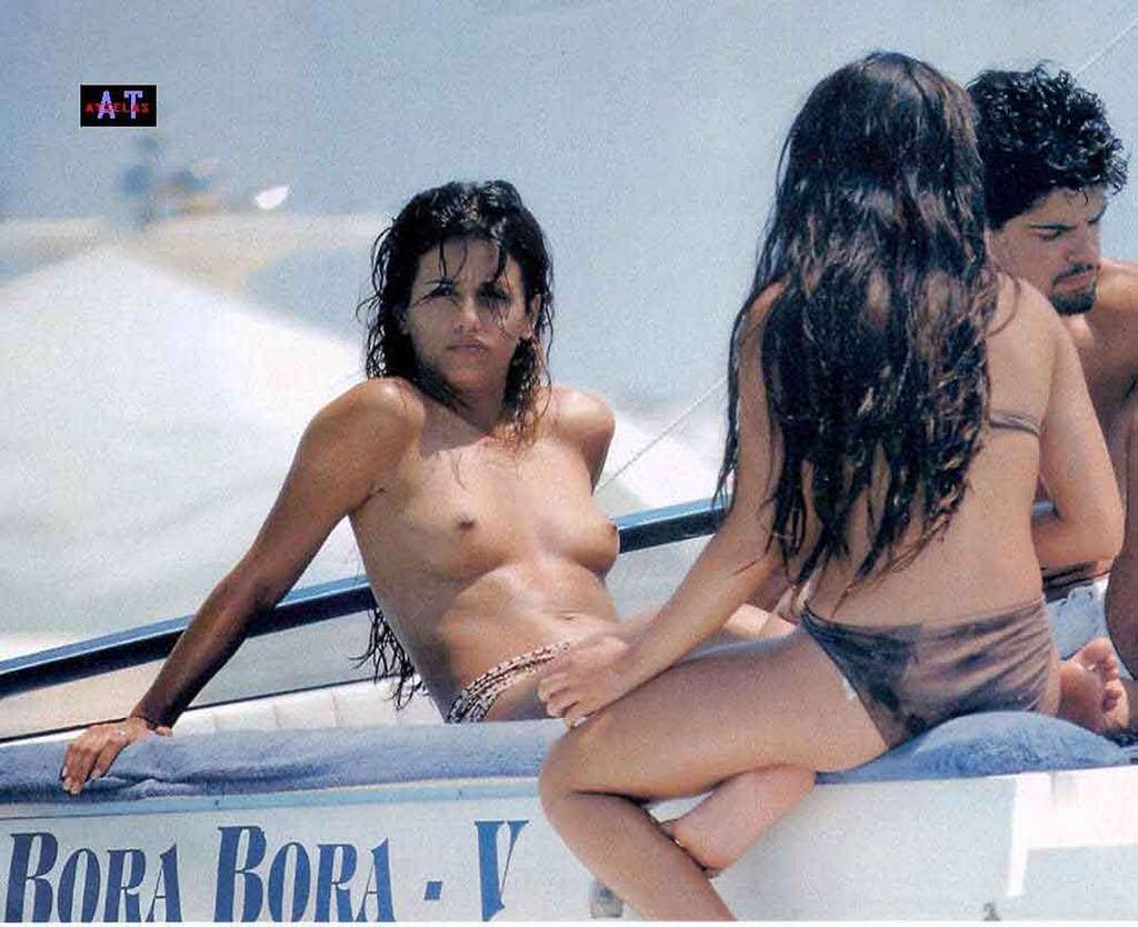 Monica Cruz showing her fantastic ass in bikini and her big boobs paparazzi shoo #75336464