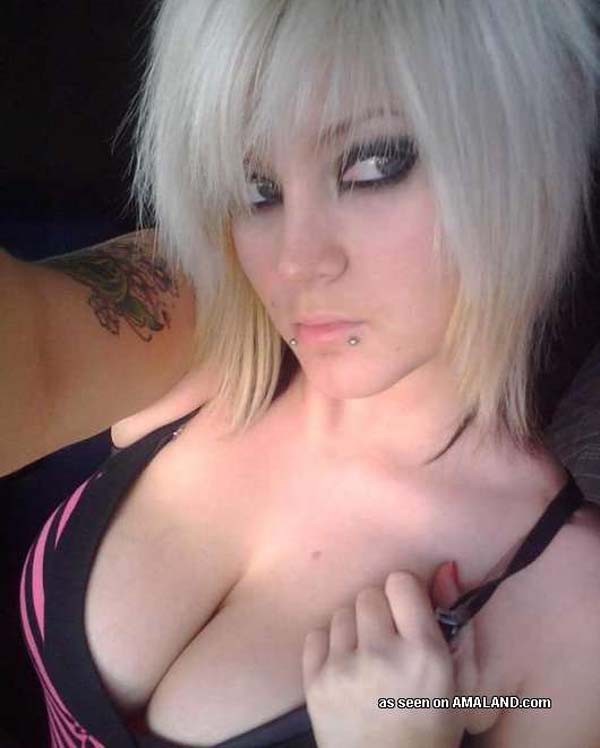 Collection of rocker chicks' nice and hot selfpics #67343047