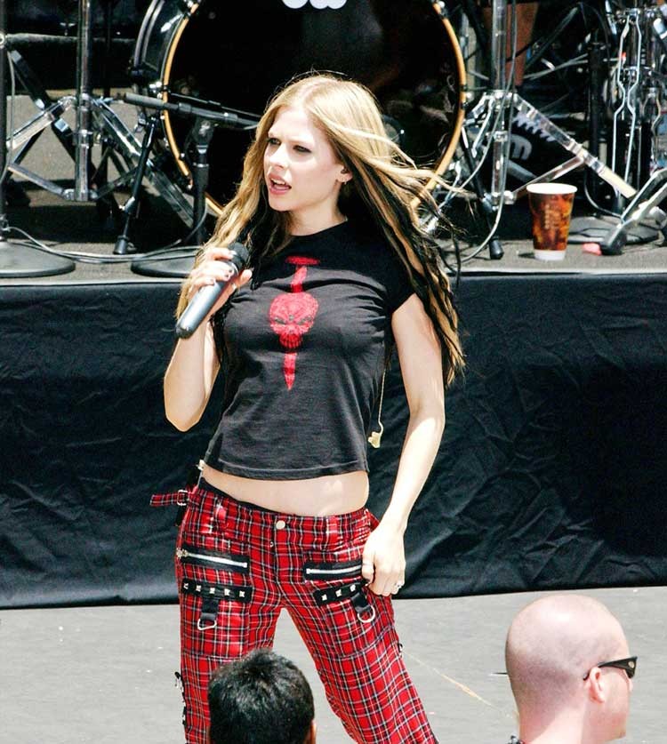 Avril Lavigne caught with her nipple exposed #75366791