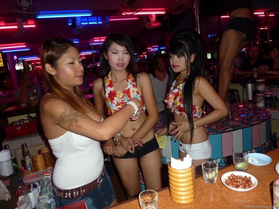 Freche thailändische Huren gefickt bareback von verrücktem Sextourist klaus aus Schweden asia
 #67984534