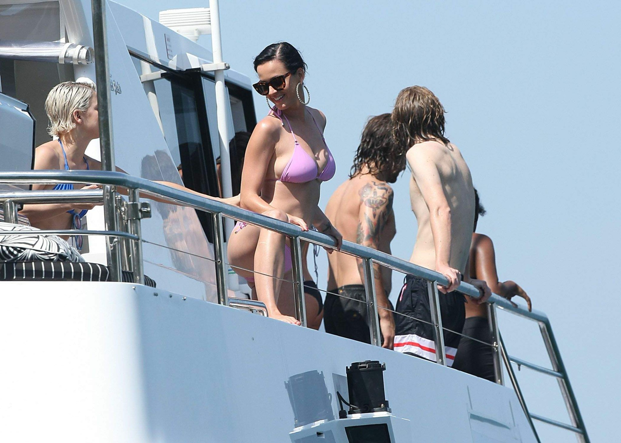 Katy Perry showing off her bikini body and cameltoe on a yacht in Sydney #75180243