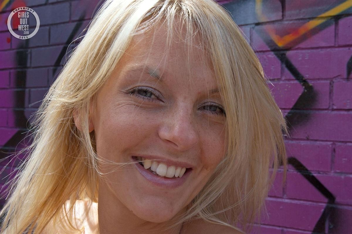 Blonde Australian amateur Leigh getting nude in a public laneway #78605288