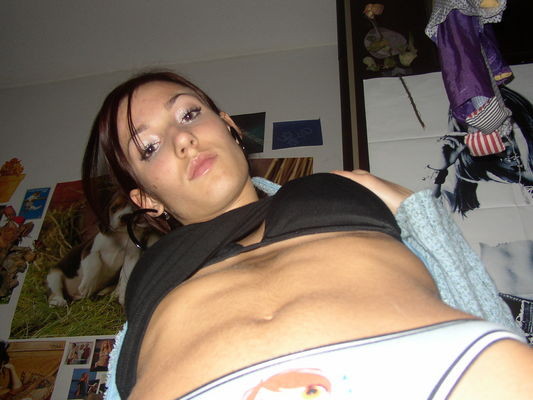 Amateur teen masturbiert für die Kamera
 #78404481