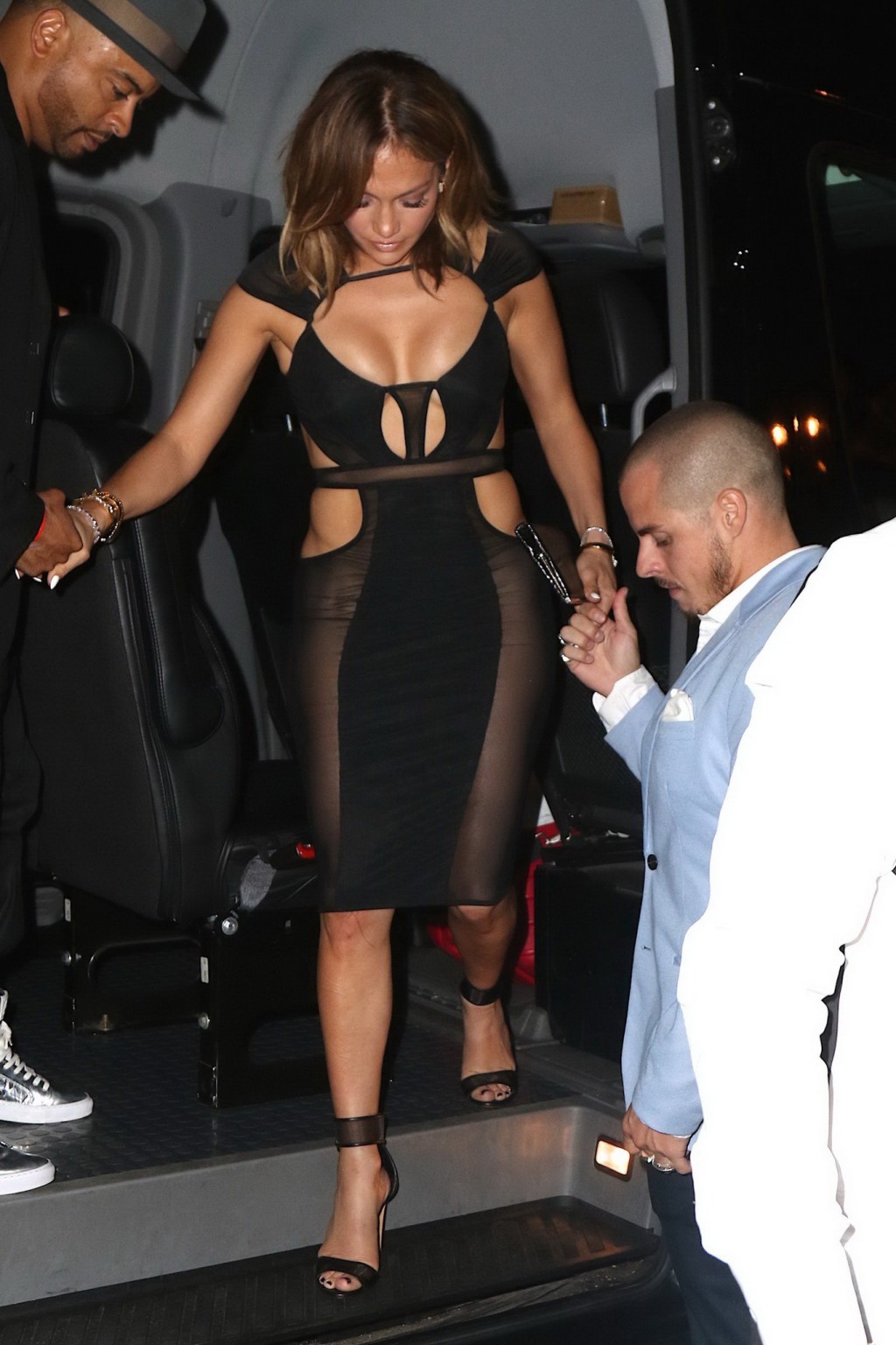 Jennifer Lopez sans soutien-gorge et sans culotte dans une robe transparente
 #75156873