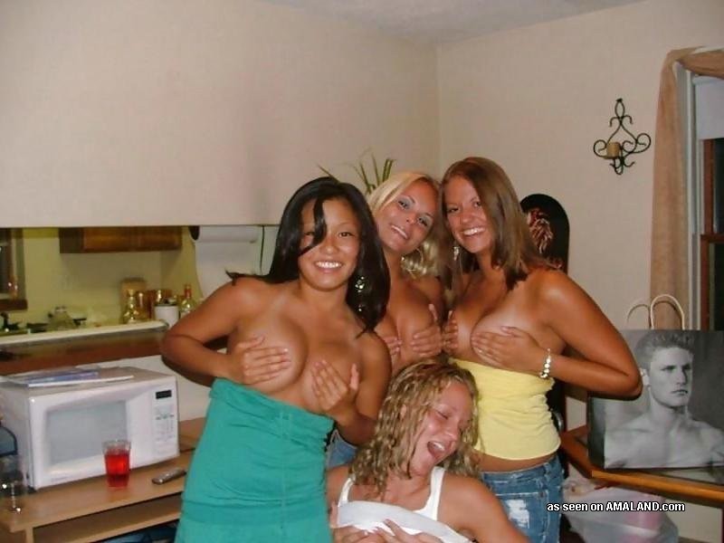 Homemade drunk amateur teen college girls flashing #68315619