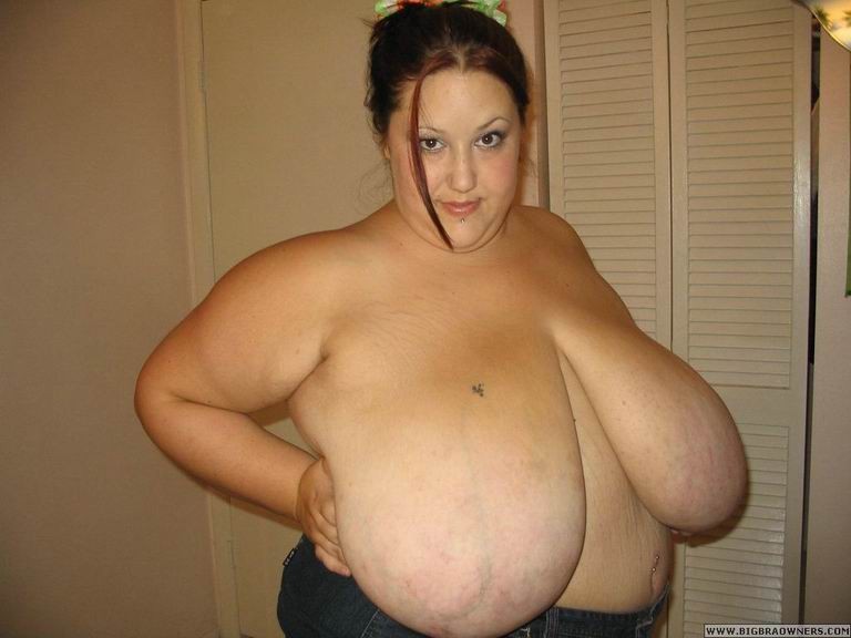 Amateur grosse femme bbw avec de gros seins géants
 #75035147