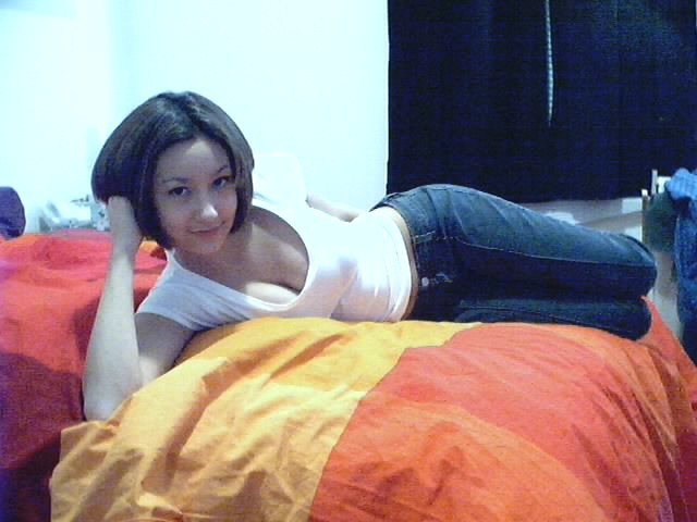 Cute asian teen posing for her webcam #70033343