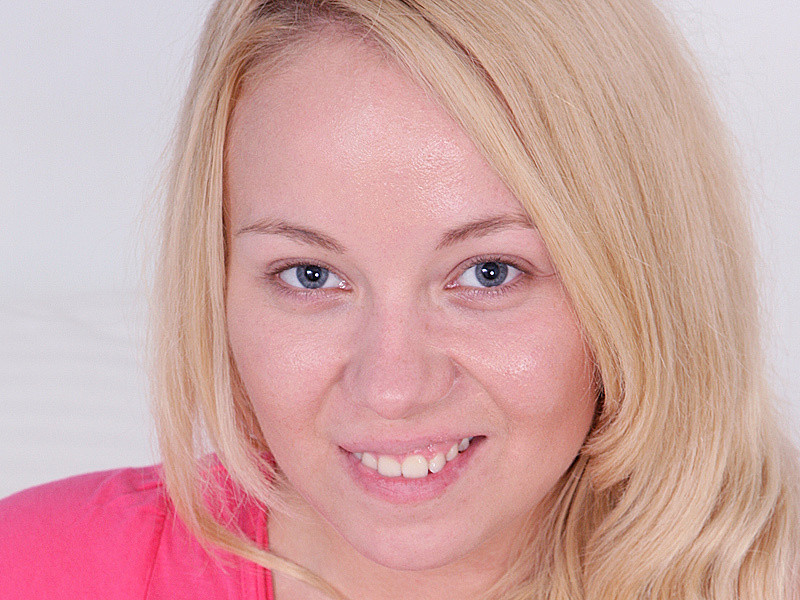 Cutiesgalore presenta a kate knox
 #76147469