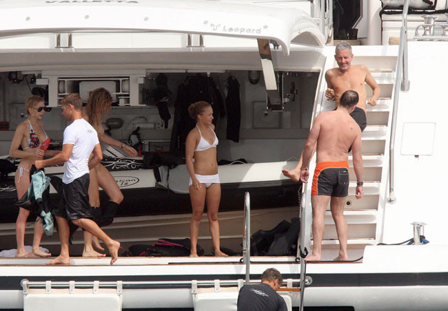 Hayden panettiere surprise en bikini sur un yacht #75380204