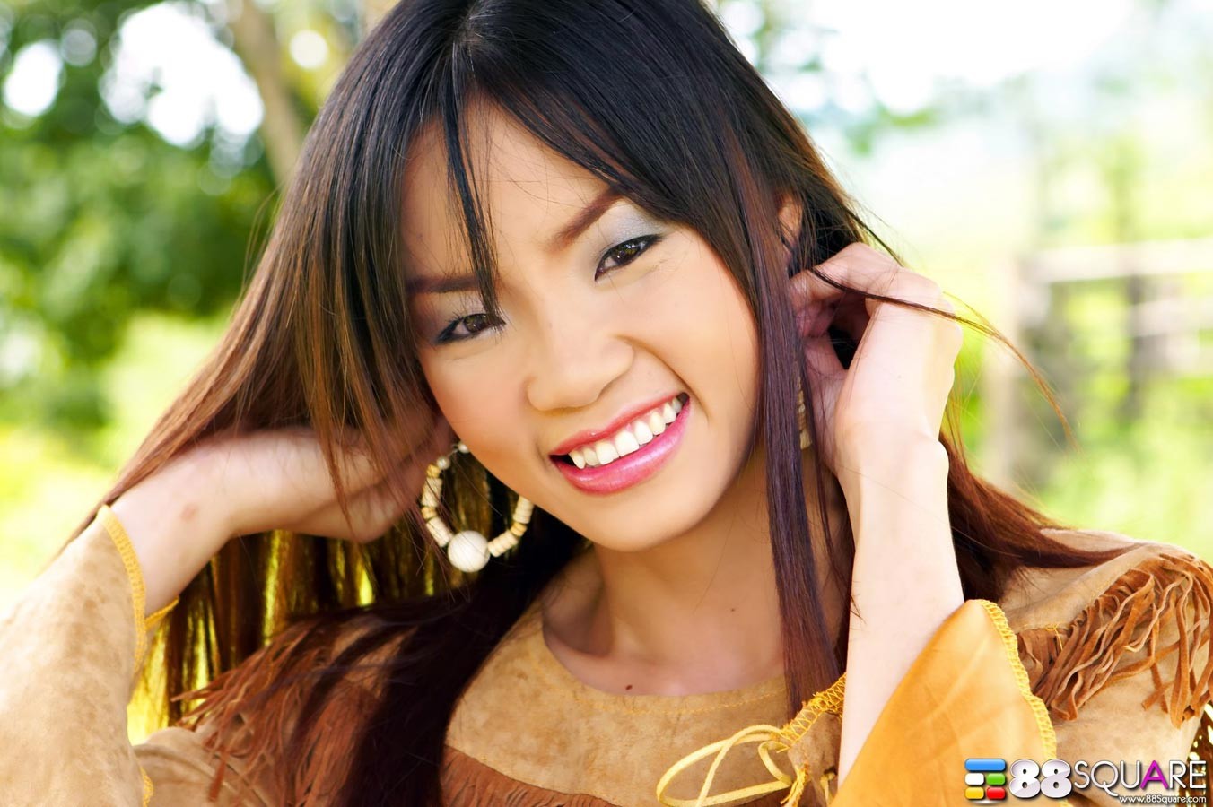 Christina yho zeigt ihre schöne Muschi
 #69797958