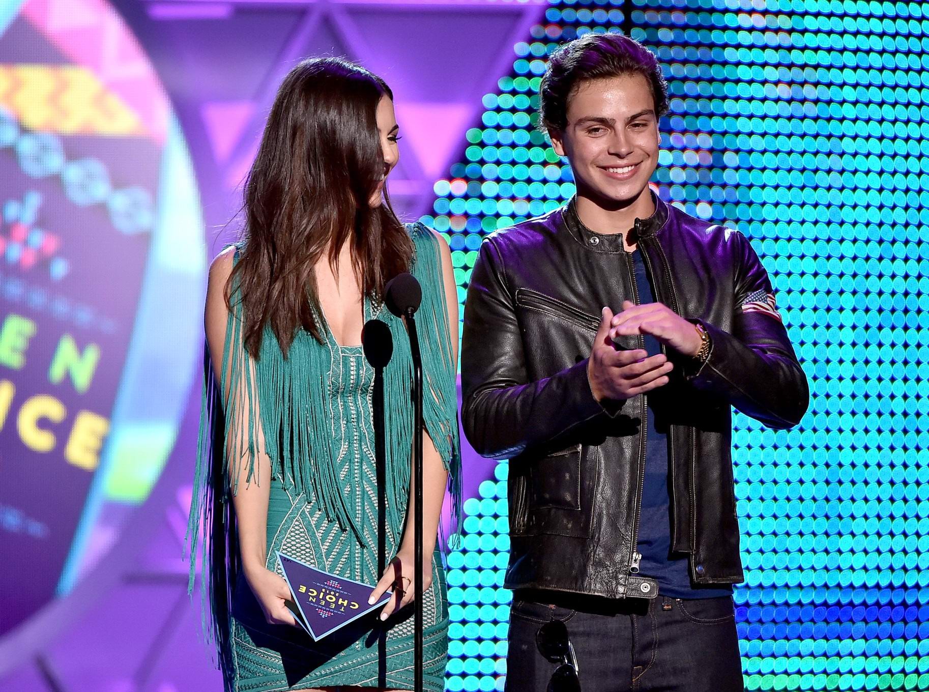 Victoria Justice leggy  cleavy at the 2015 TCA #75154741