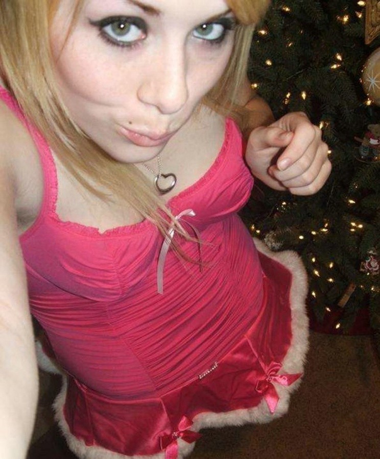 X-mas-cutie
 #67583995