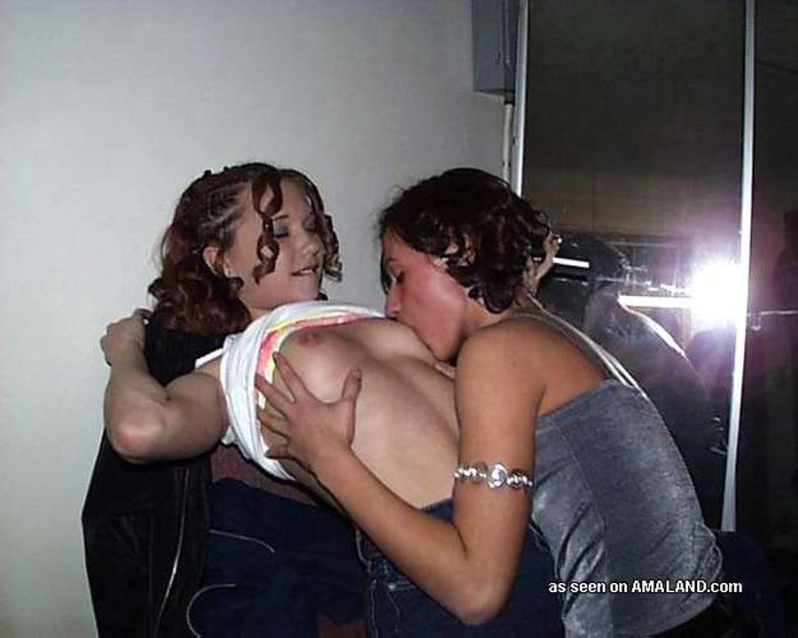Vere fidanzate lesbiche amatoriali esposte alla telecamera
 #78099033