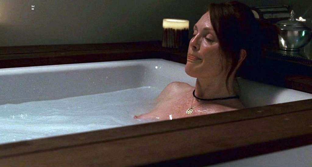 Julianne Moore exposing her nice big boobs and fucking with some guy #75327390