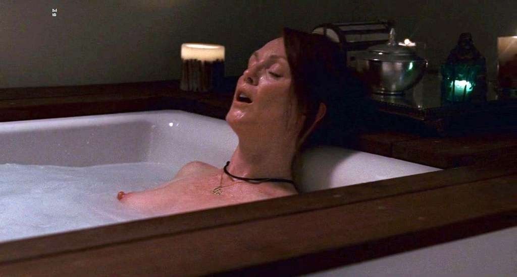 Julianne Moore exposing her nice big boobs and fucking with some guy #75327392