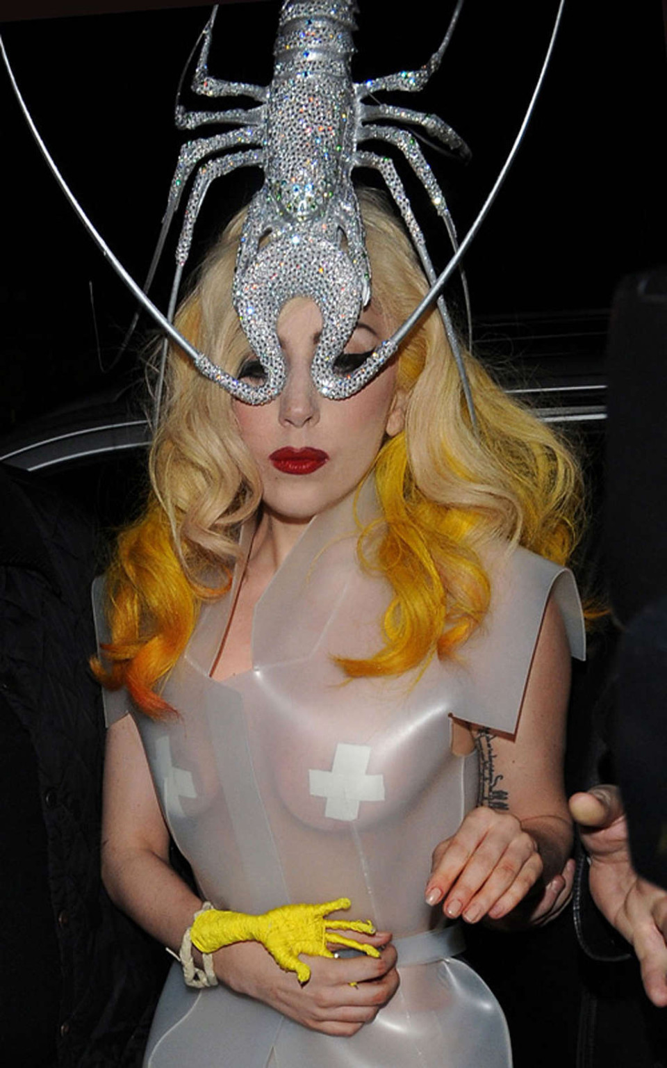 Lady Gaga mostrando sus tetas y su tanga en un vestido transparente
 #75358224