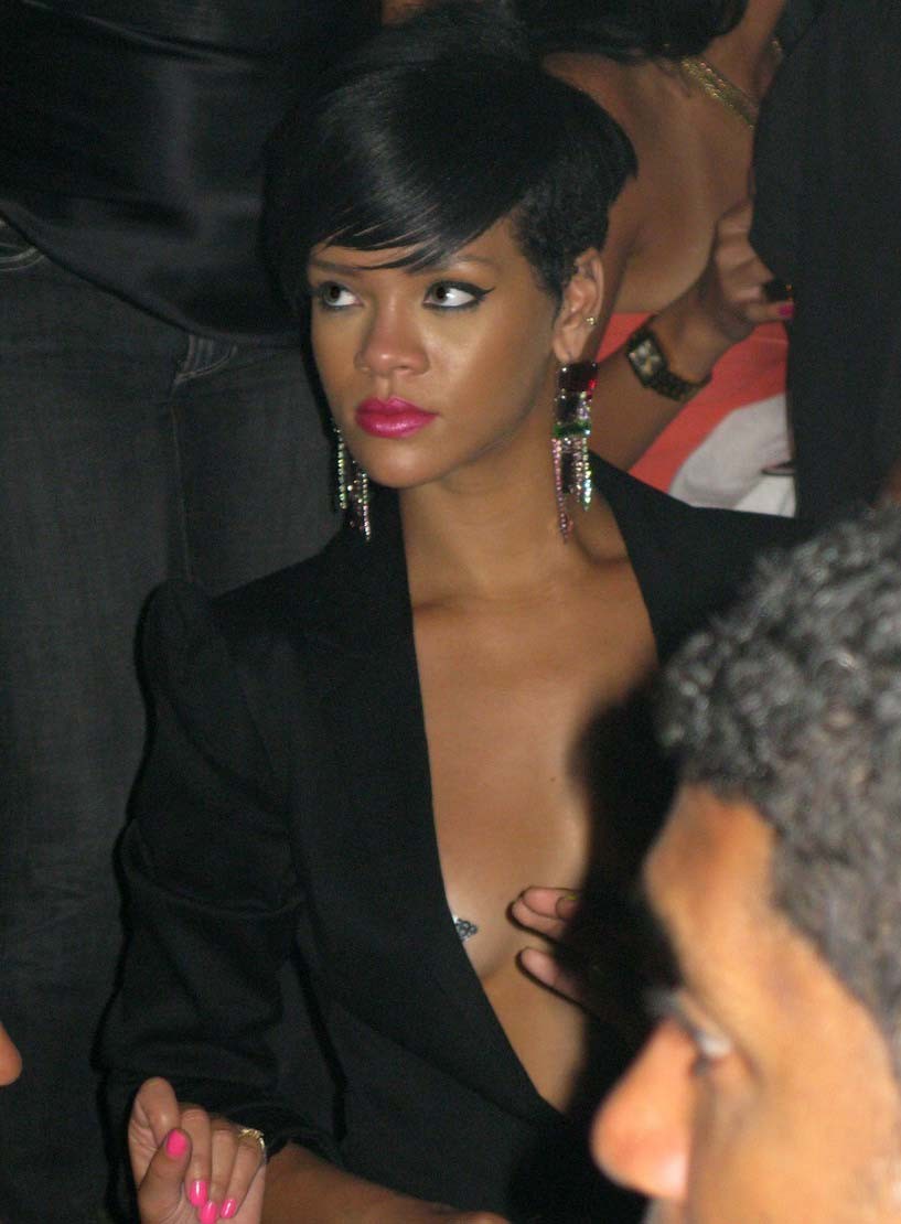 Rihanna showing nice cleavage in sexy blue dress #75386186