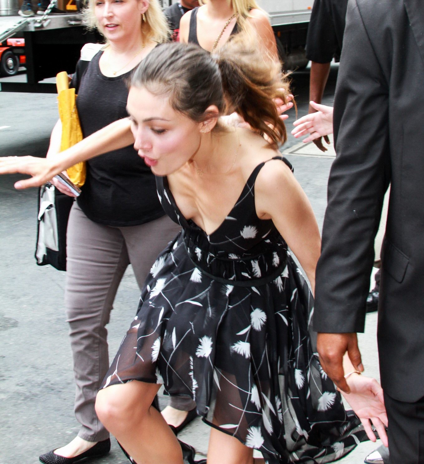 Phoebe Tonkin braless downblouse while loosing balance at Comic Con in San Diego #75189352