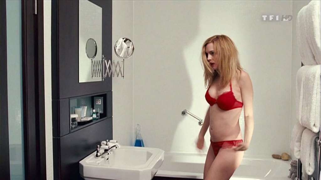 Heather Graham looking very sexy in underwear and showing her big tits #75334093