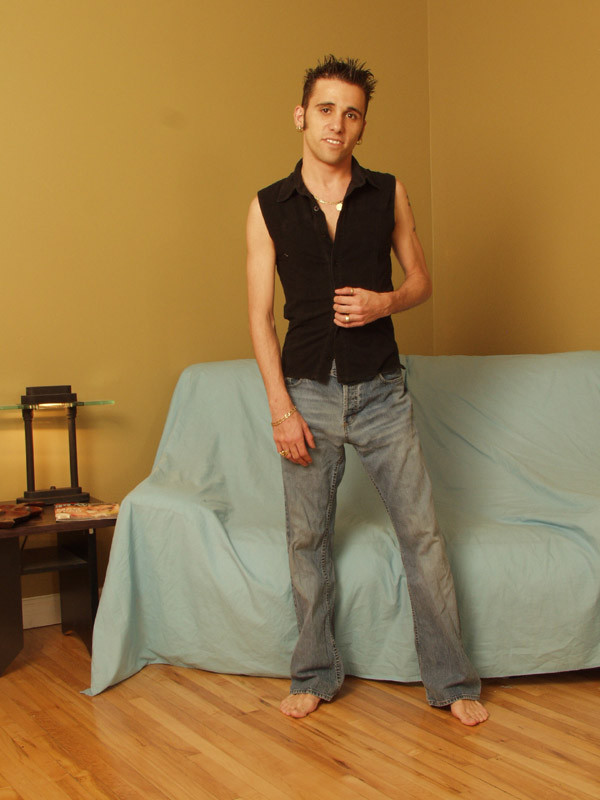 Süßer Twink-Babe zeigt seinen engen Arsch
 #77003158