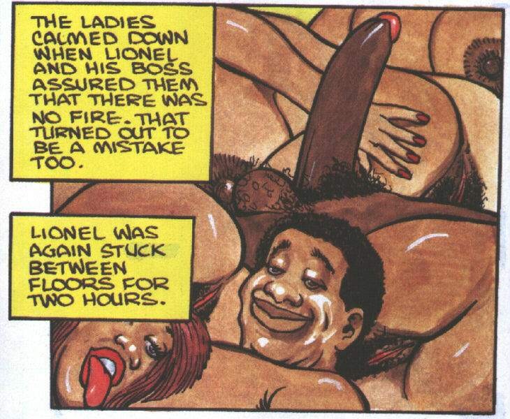 Orgie de femmes noires à gros seins et à bite géante
 #69712693