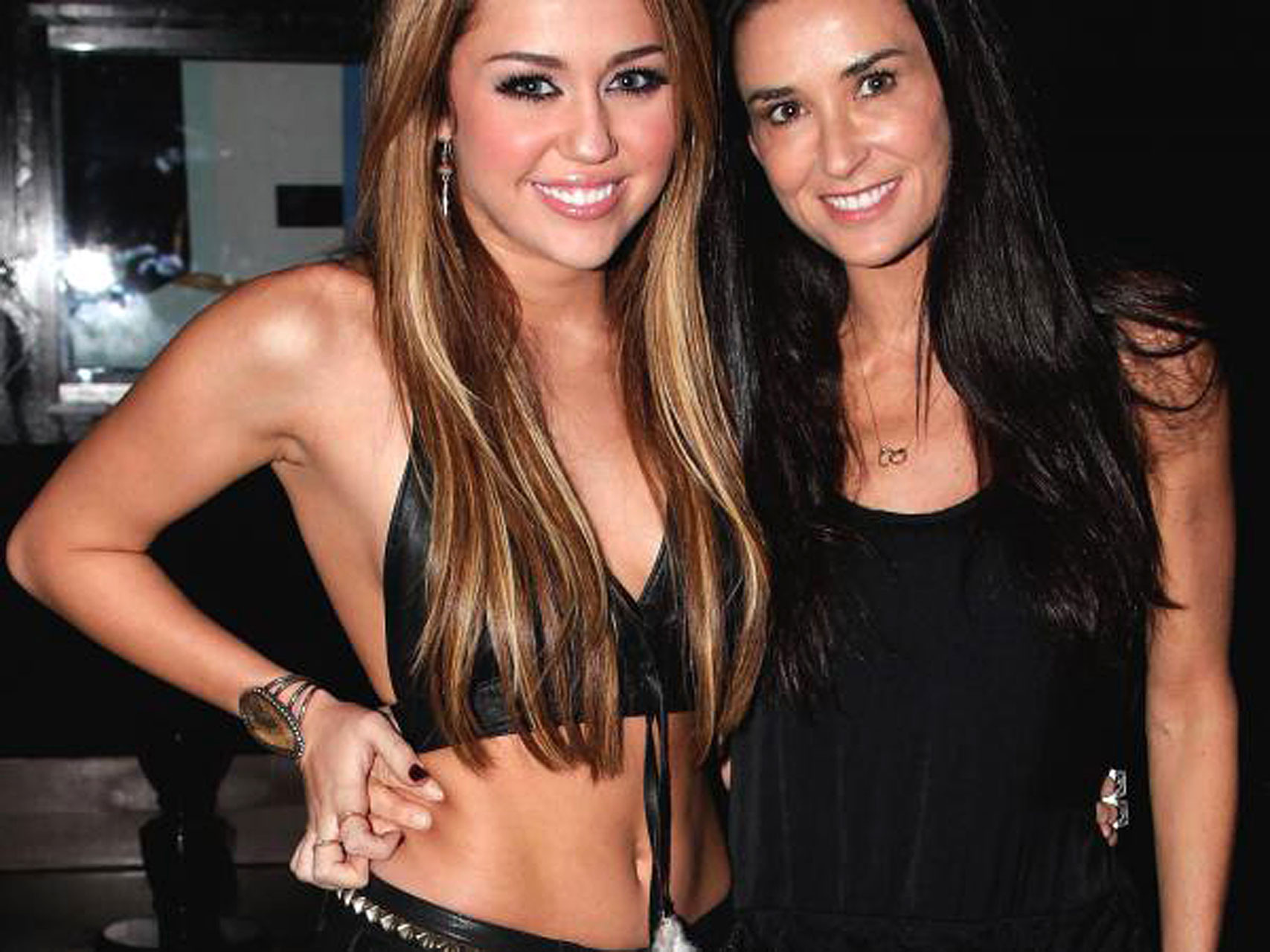 Miley Cyrus young and cute singer celebrated her eighteenth birthday #75325453