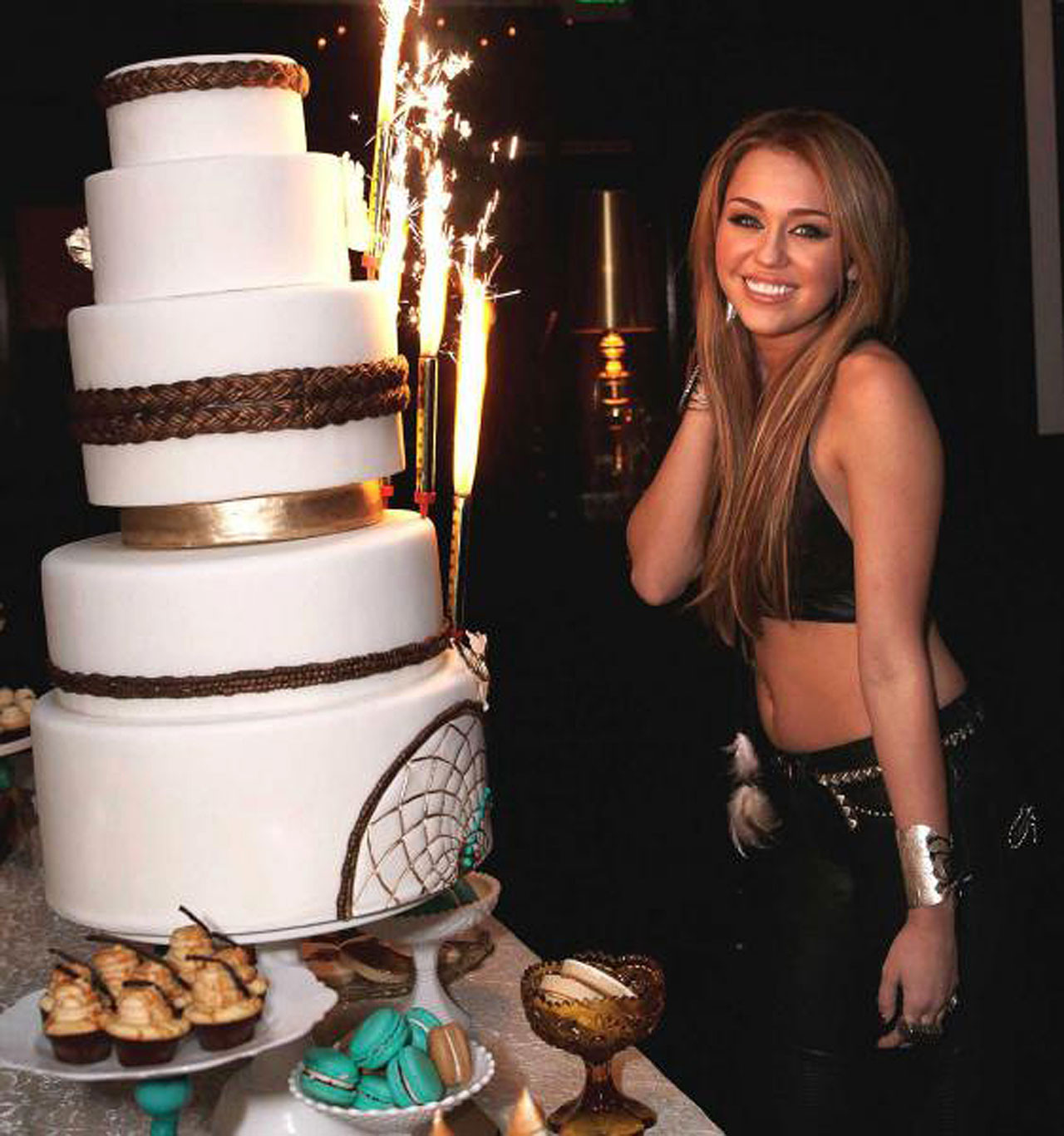 Miley Cyrus young and cute singer celebrated her eighteenth birthday #75325482