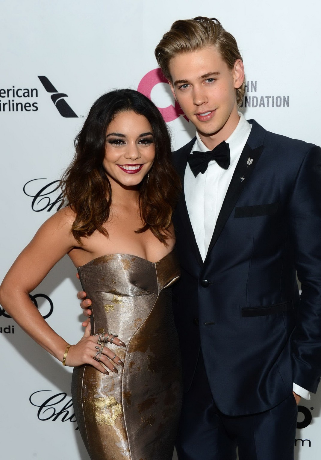 Vanessa hudgens tetona con maxi vestido de tubo ajustado en los oscars 2014 vanity fa
 #75203001