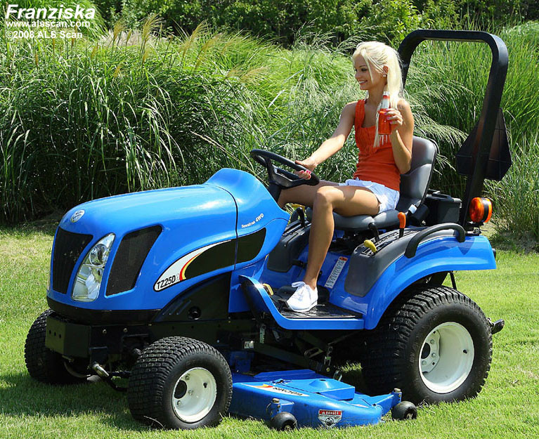 Tiny petite and skinny blonde outdoors on a fucking lawnmower #73776089