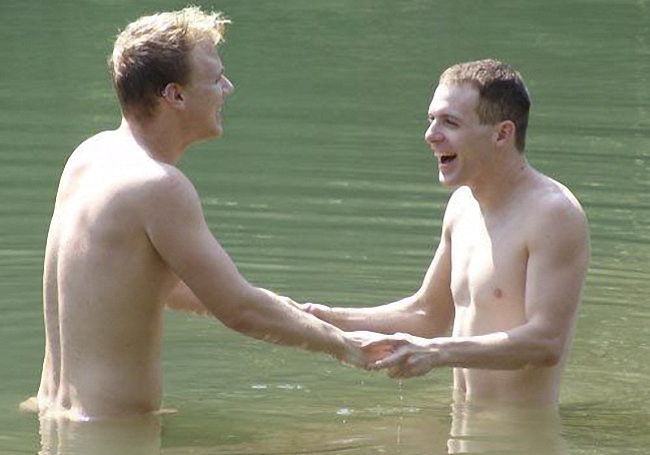 Twinks kissing and swimming and rimming and riding on a beach #76912313