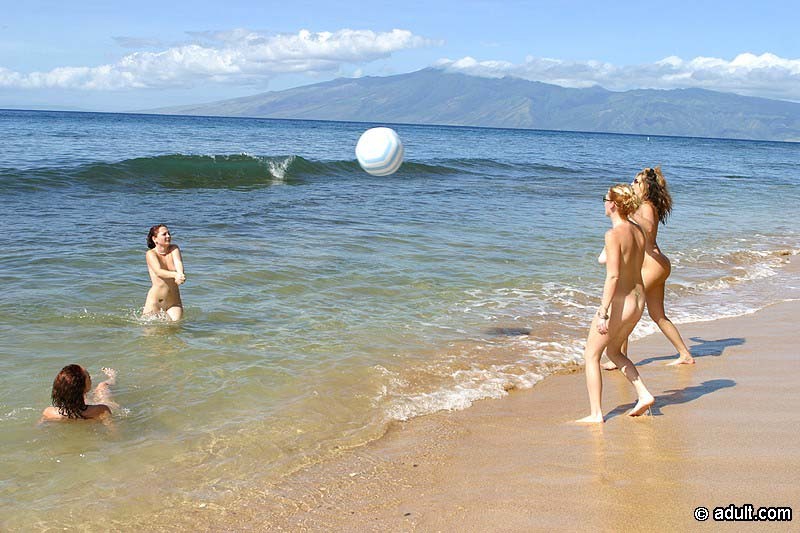 Four beautiful bikini dykes having lots of fun on a sunny beach #72320003