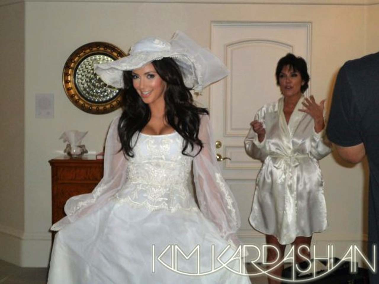 Kim kardashian très sexy sur ses photos privées
 #75303208