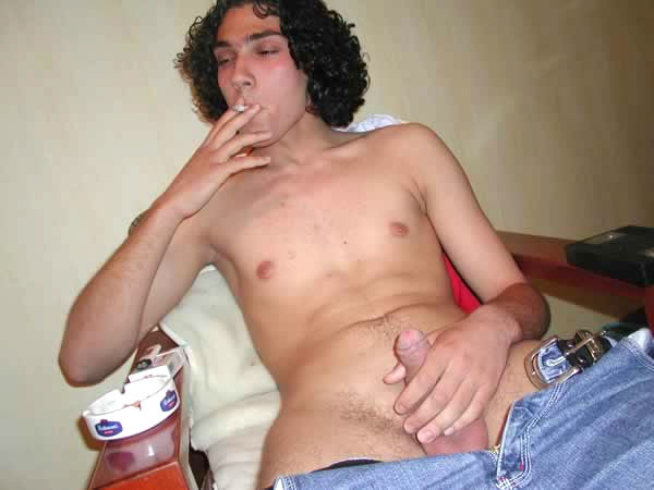 自慰行為をしているムラムラした素人
 #77008887