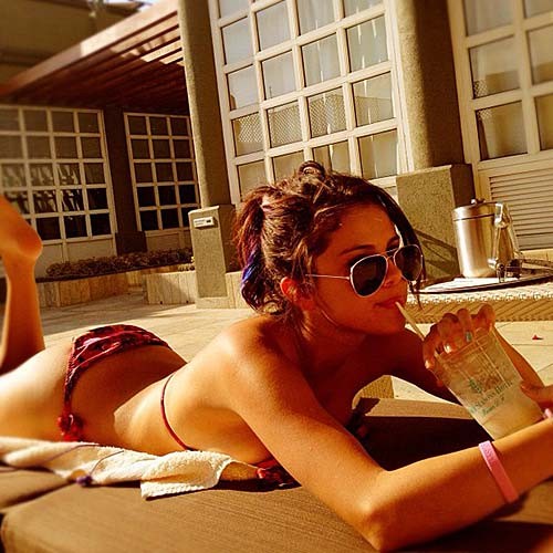 Selena Gomez exposing sexy body and hot ass in bikini #75268193