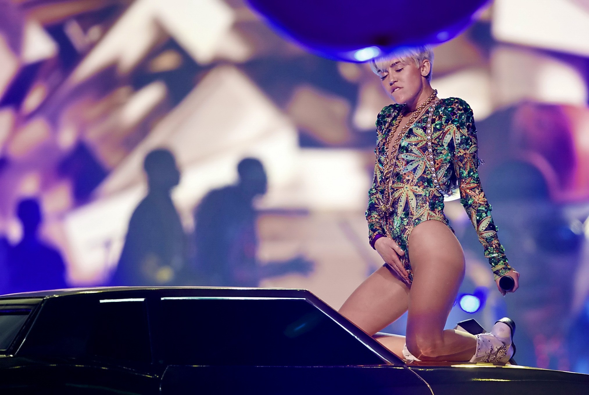 Miley Cyrus Naughty Performance In Marijuana Leaf Print Bodysuit During The Bang