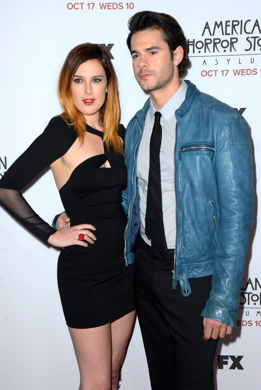 Rumer willis a gambe larghe con un sexy abito nero all' 'american horror story: asy
 #75250625