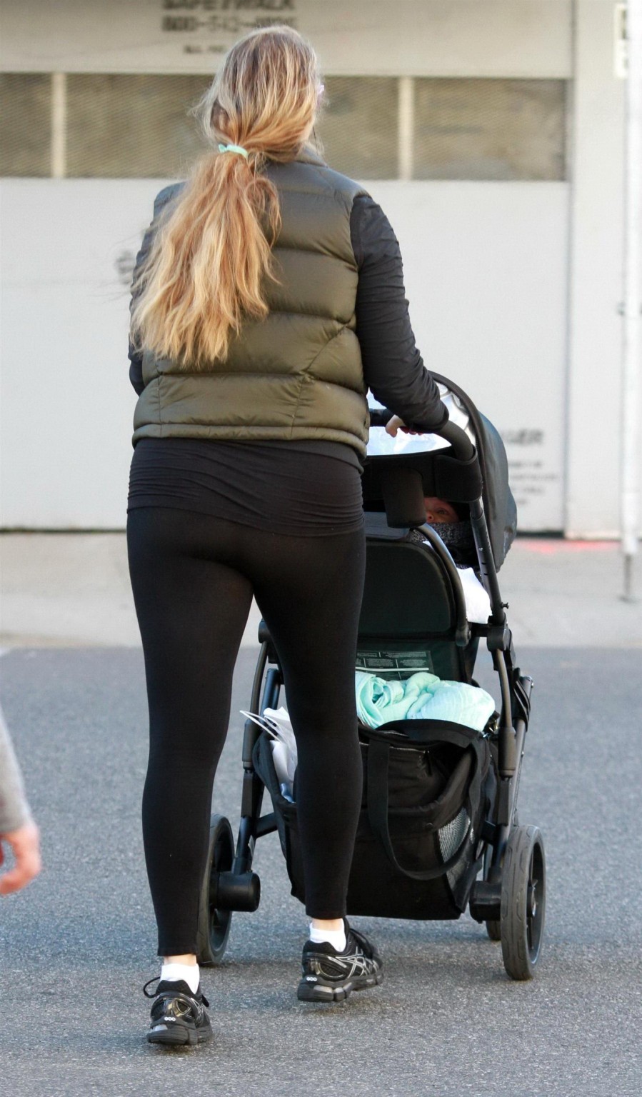 Elizabeth Berkley shows off her ass wearing a see through tights out in Beverly  #75244479