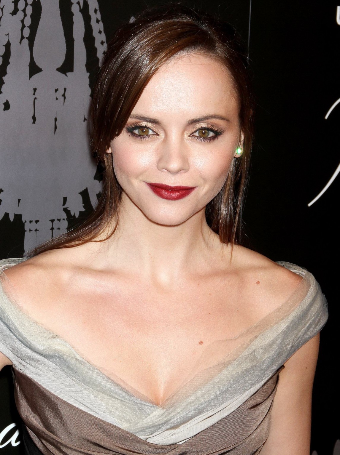 第9回ユニセフ・スナップでヒョウ柄のローカット・マキシドレスを着たChristina ricci
 #75211169