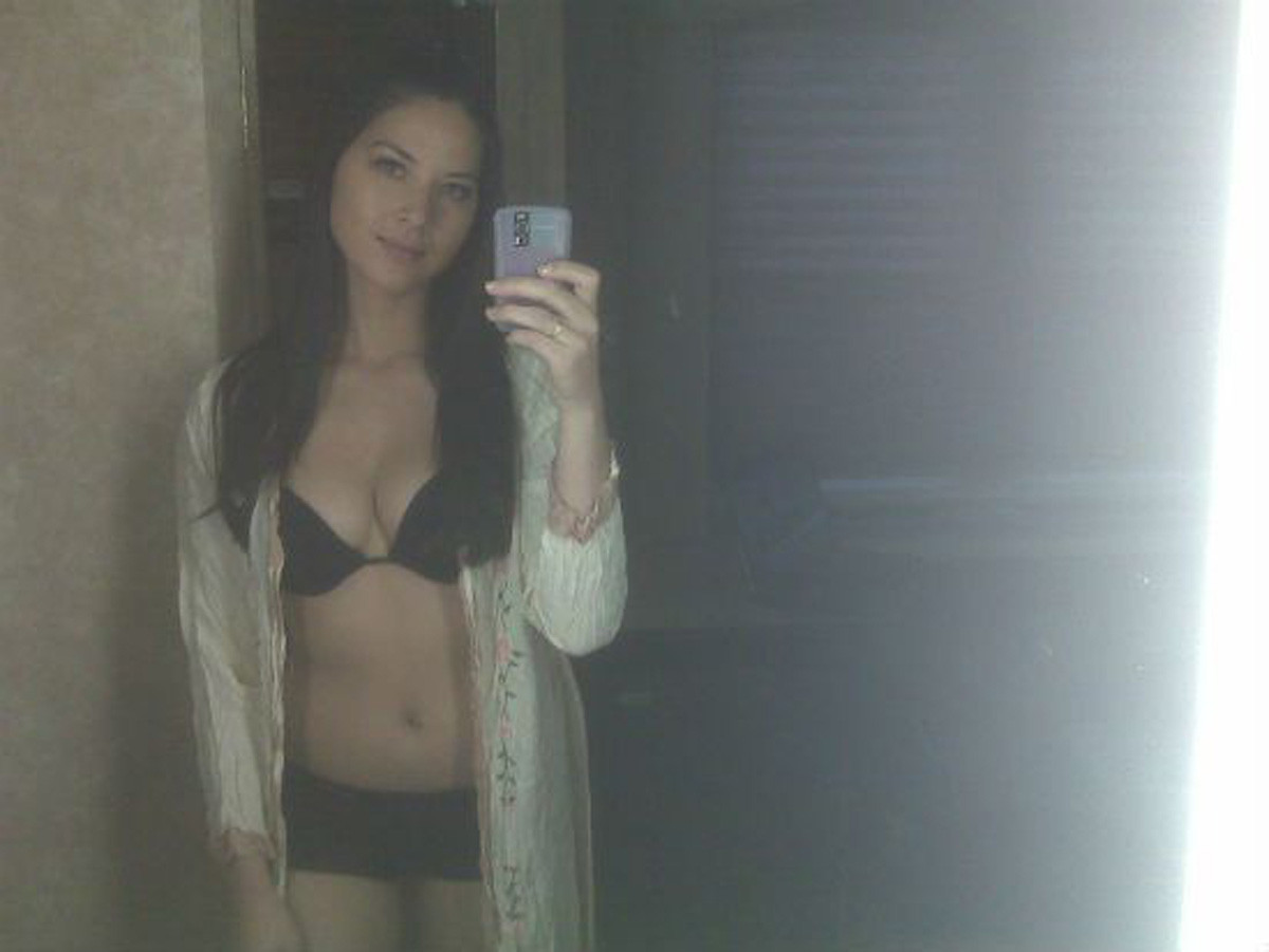 Olivia Munn photo leaked as she poses naked #75246960