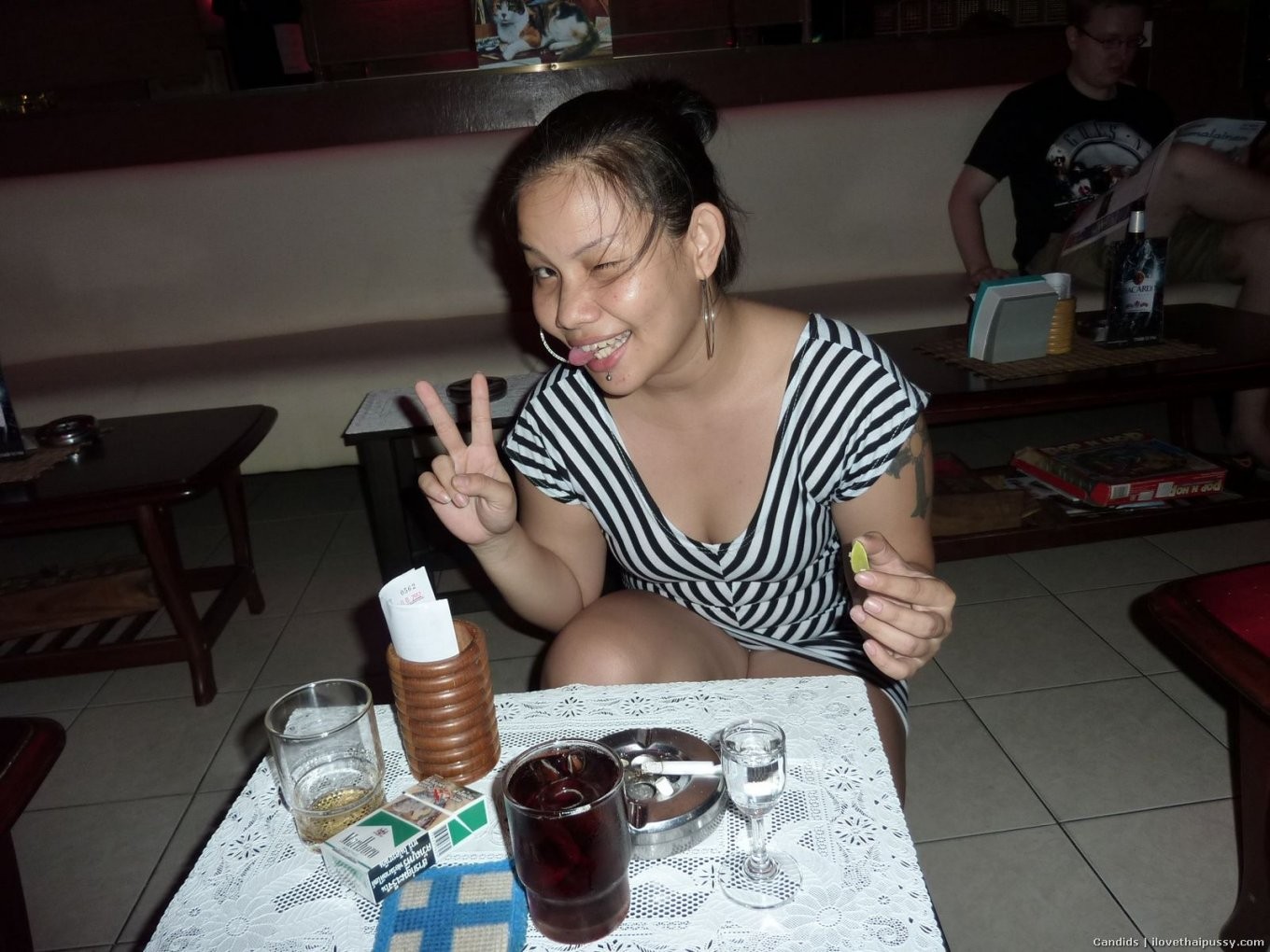 Caldo ubriaco bangkok puttane fottuto dal turista del sesso in vacanza che tradisce il suo asiatico
 #77492201
