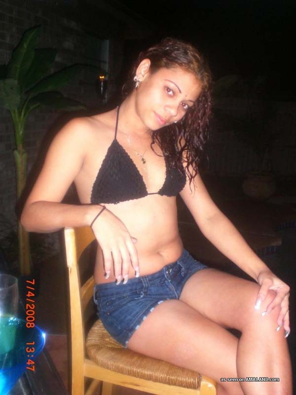 Bildergalerie von dampfenden heißen Amateur sexy Latina Freundinnen 
 #68378291