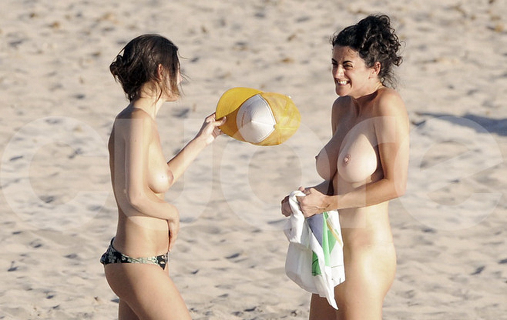 Elena Anaya making out with her busty girlfriend on a nudist beach #75289604