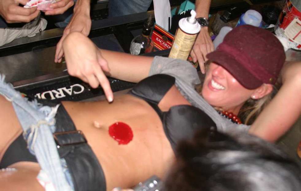 Universitarias borrachas follando y enseñando las tetas
 #76397581