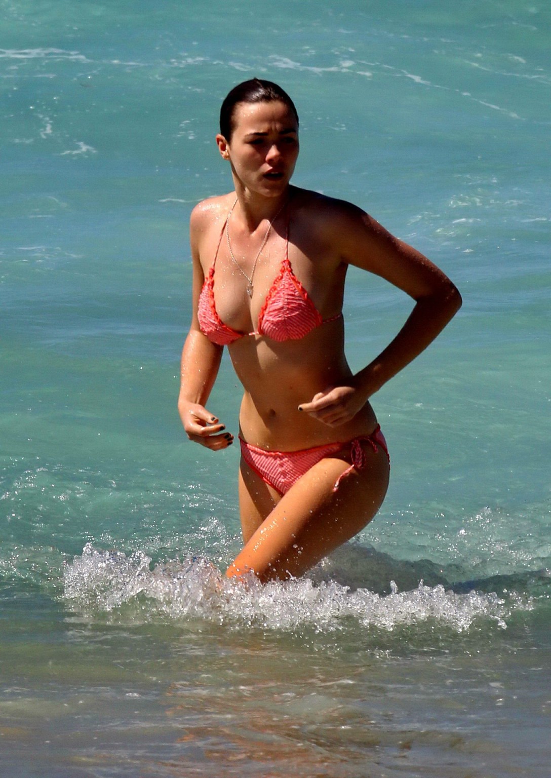 Demi harman mostra il suo corpo in bikini su una spiaggia di sydney
 #75182220