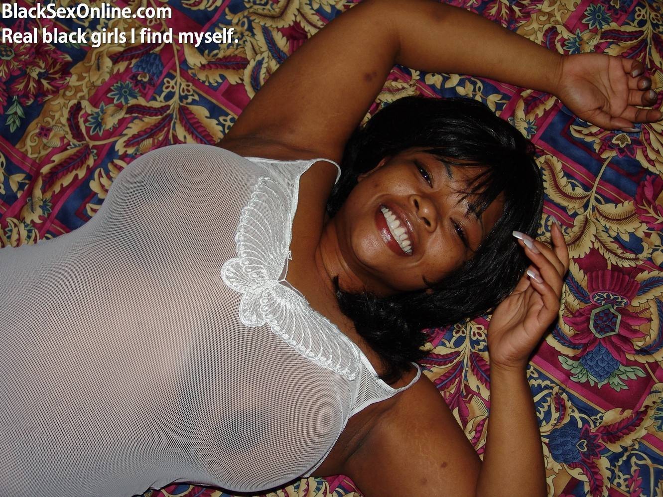 Première fois qu'une fille amateur noire avec d'énormes seins floppy sourire mignon
 #67297170