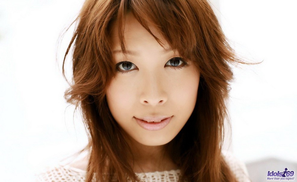 Busty redhead japanese Shizuku Natsukawa shows ass #69752411