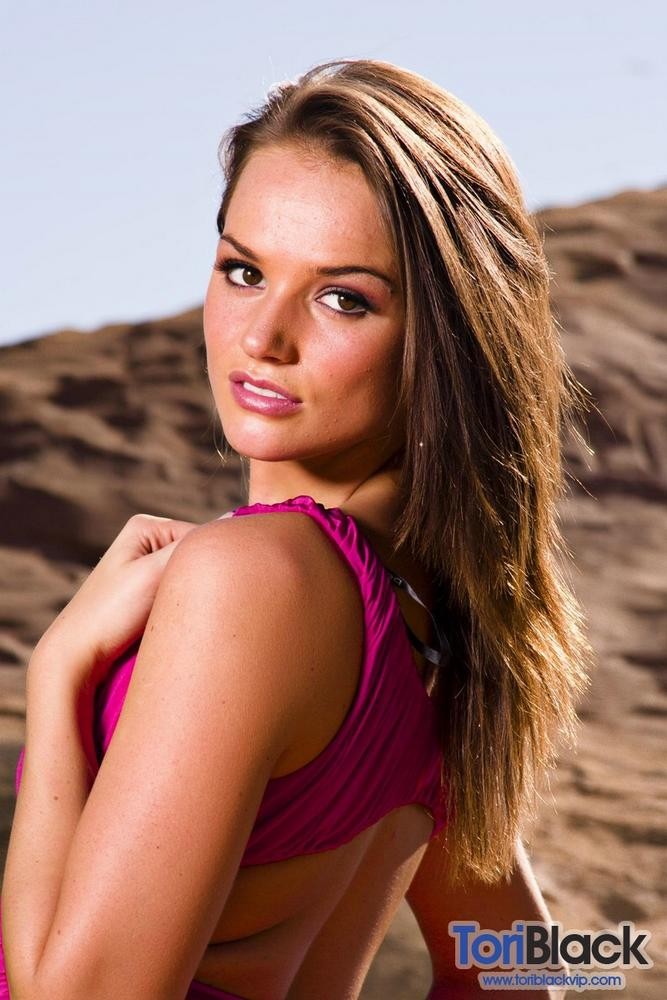 Tori Black strips her sexy dress on the rocks #71599687